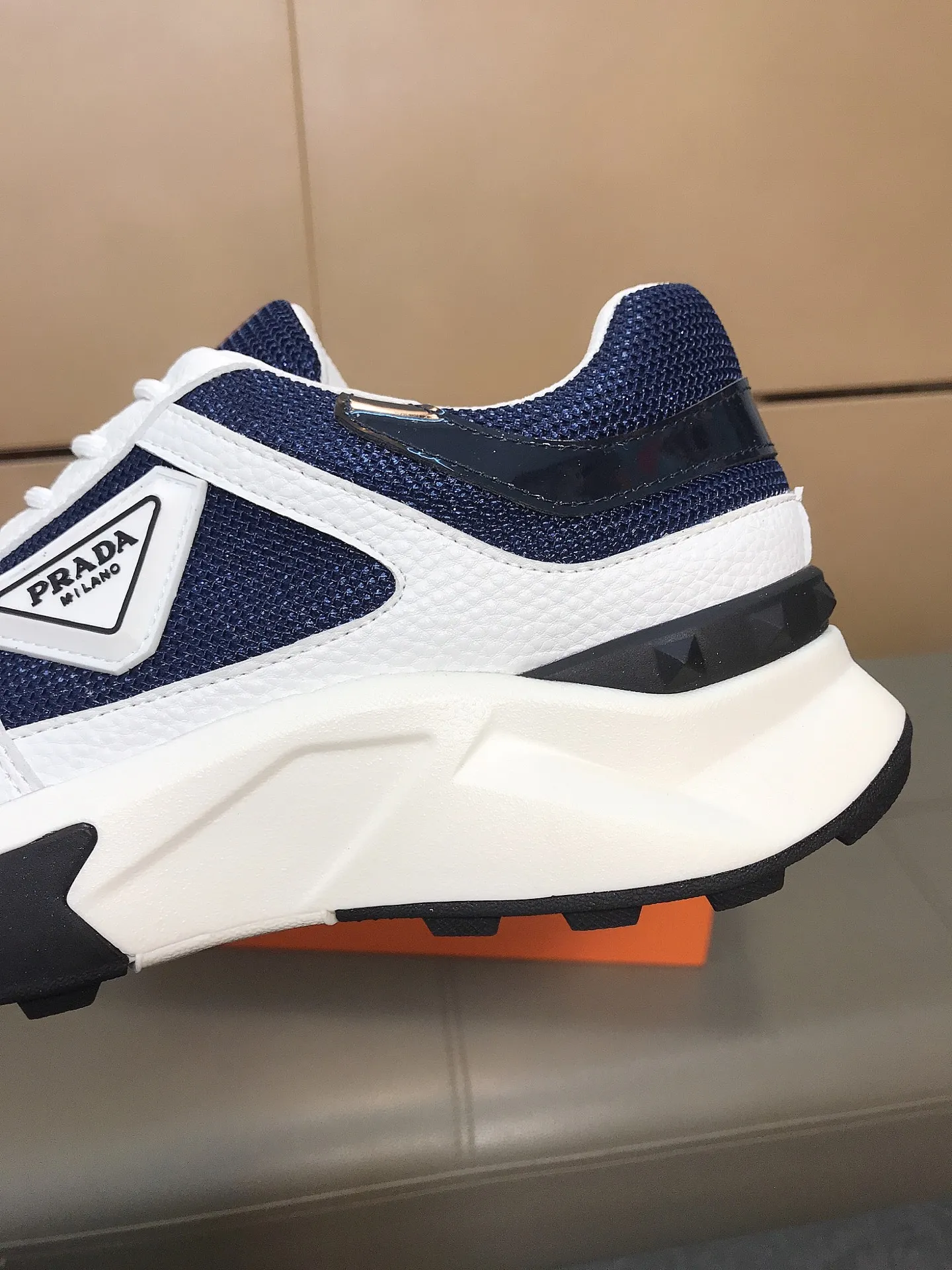 Ex-factory price 442 💎💎🆕Prada's latest casual and fashionable men's shoes👟hot style💥simple and elegant style, exclusive for trendy men. Unique latest brand elements👑, fashionable and generous, imported cowhide stitching and breathable fabrics, comfortable lining + sheepskin feet, super comfortable and wear-resistant outsole, classic model taken in kind, size: 38-44